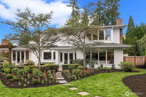 838 Evergreen Point Rd, Medina, WA 98039