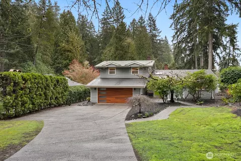 17834 33rd Ave NE, Lake Forest Park, WA 98155