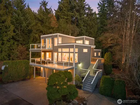1033 W Mukilteo Blvd, Everett, WA 98203