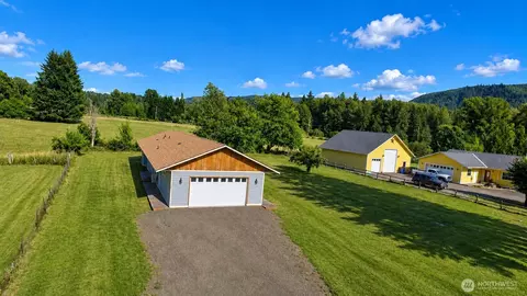 182 Frost Creek Rd, Glenoma, WA 98336
