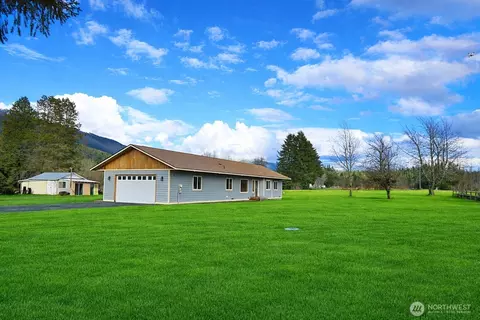 182 Frost Creek Rd, Glenoma, WA 98336