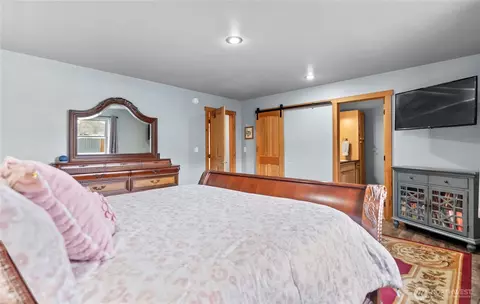 Bedroom - 805 Marble St, Twisp, WA 98856 photo 2 of 7