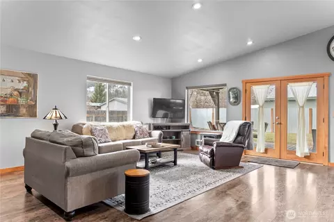 Living - 805 Marble St, Twisp, WA 98856 photo 2 of 3