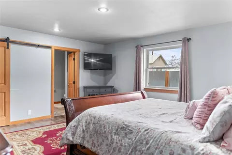Bedroom - 805 Marble St, Twisp, WA 98856 photo 3 of 7