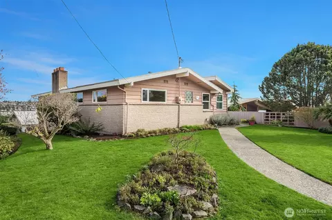 2530 26th Ave W, Seattle, WA 98199