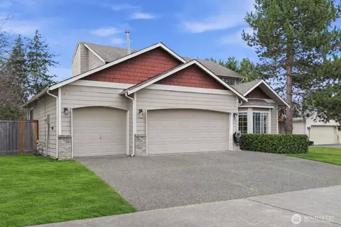 4108 NE 7th St, Renton, WA 98059