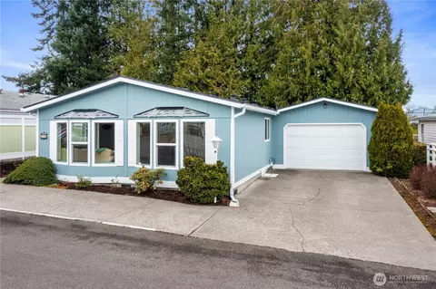 32820 20th Ave S #24, Federal Way, WA 98003