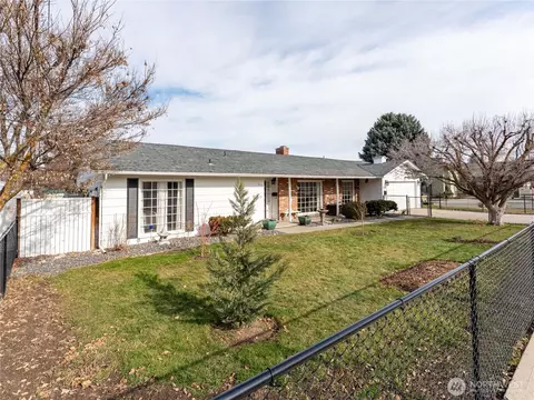 934 Stevens St, Wenatchee, WA 98801