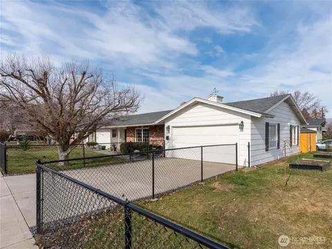 934 Stevens St, Wenatchee, WA 98801
