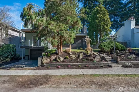 4570 36th Ave W, Seattle, WA 98199