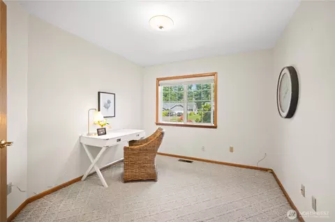 Bedroom - 6849 Raspberry Dr, Everson, WA 98247 photo 2 of 4