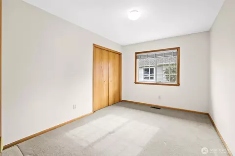 Bedroom - 6849 Raspberry Dr, Everson, WA 98247 photo 5 of 6