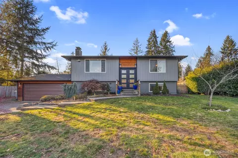 12702 214th Avenue Ct E, Bonney Lake, WA 98391