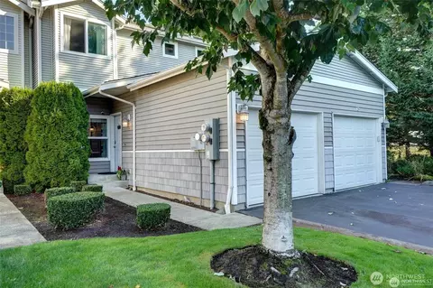 617 7th St SE #25, Puyallup, WA 98372