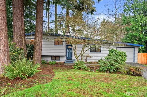 17730 Corliss Ave N, Shoreline, WA 98133