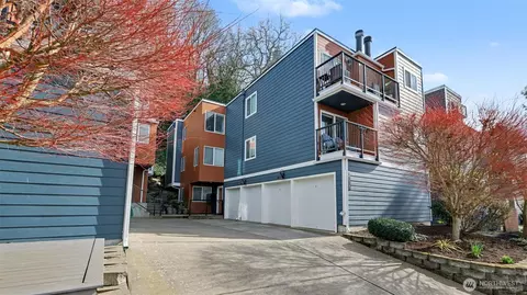 4116 58th Pl SW #A, Seattle, WA 98116