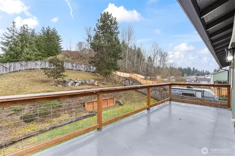 Exterior - 19203 71st Ave E, Spanaway, WA 98387 photo 2 of 5