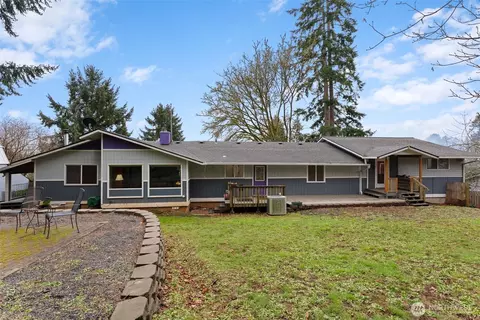Exterior - 115 Riverview Dr, Chehalis, WA 98532 photo 6 of 8