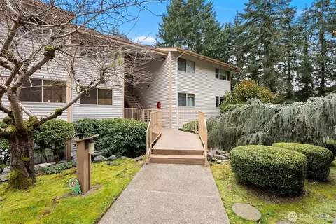 7612 37th St W #K1, University Place, WA 98466