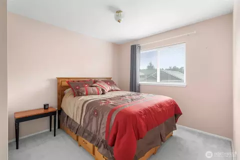 Bedroom - 1205 195th St, Long Beach, WA 98631 photo 3 of 5