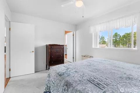 Bedroom - 1205 195th St, Long Beach, WA 98631 photo 2 of 5