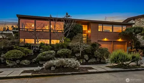 4815 NE 86th St, Seattle, WA 98115