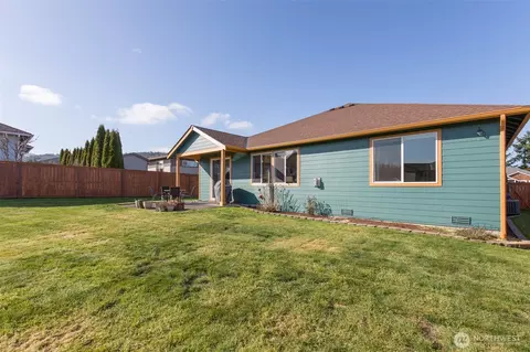 Exterior - 271 Blue Glacier Loop, Sequim, WA 98382 photo 9 of 14