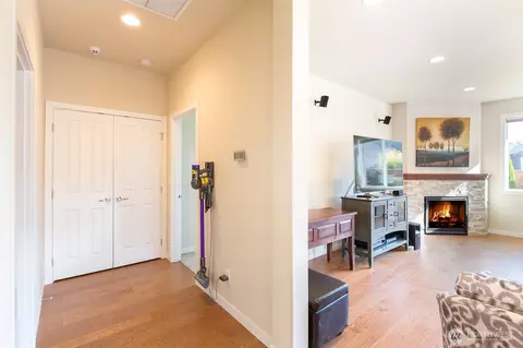 Entry Way - 271 Blue Glacier Loop, Sequim, WA 98382 photo 4 of 4