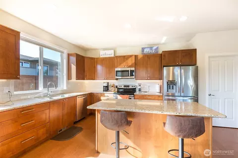 Kitchen - 271 Blue Glacier Loop, Sequim, WA 98382 photo 1 of 4