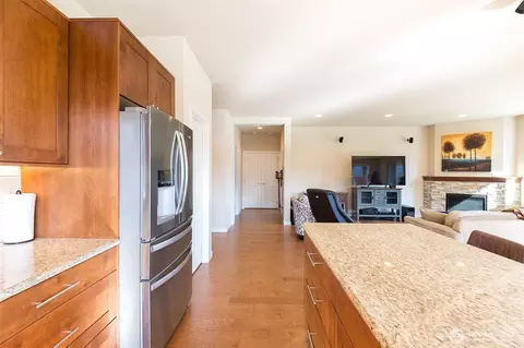 Kitchen - 271 Blue Glacier Loop, Sequim, WA 98382 photo 3 of 4