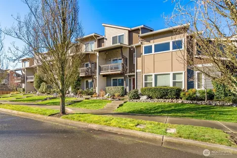 17402 118th Avenue Ct E #F, Puyallup, WA 98374