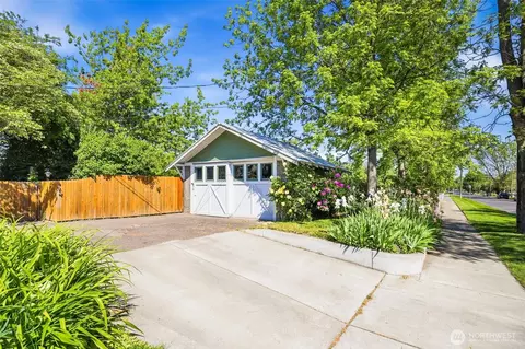 Exterior - 1235 Isaacs Ave, Walla Walla, WA 99362 photo 4 of 14