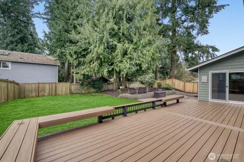 Exterior - 9615 NE 201st St, Bothell, WA 98011 photo 5 of 7