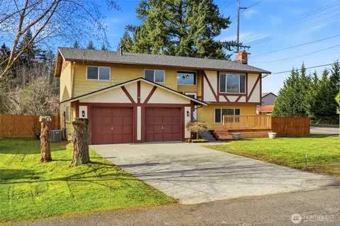 9926 59th Dr NE, Marysville, WA 98270