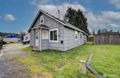 816 Coweeman Ln, Kelso, WA 98626