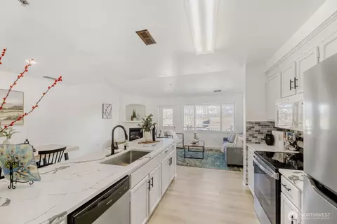 901 Marine View Dr #202, Everett, WA 98201 photo 14