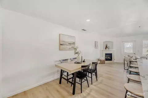 901 Marine View Dr #202, Everett, WA 98201 photo 9