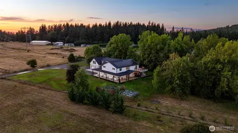 4555 NE 242nd Ave, Vancouver, WA 98682