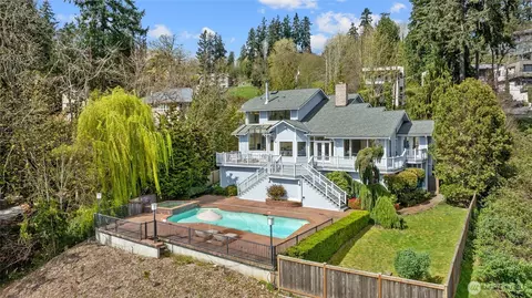 8825 NE 116th Pl, Kirkland, WA 98034