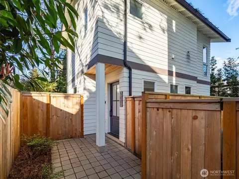 2110 N 43rd St, Seattle, WA 98103