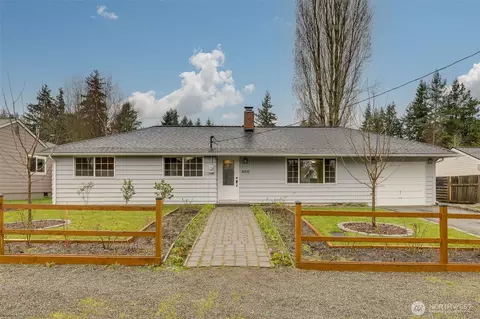 20512 81st Ave W, Edmonds, WA 98026