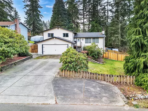 22423 SE 321st St, Kent, WA 98042