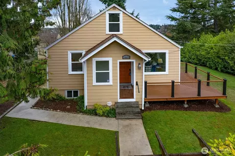 10633 21st Ave SW, Seattle, WA 98146