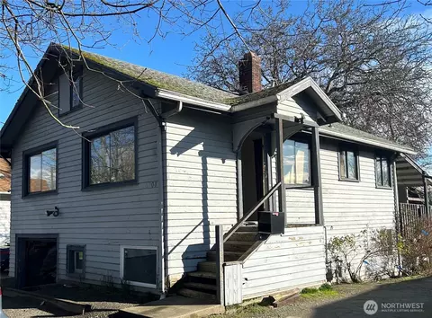 5908 Beacon Ave S, Seattle, WA 98108