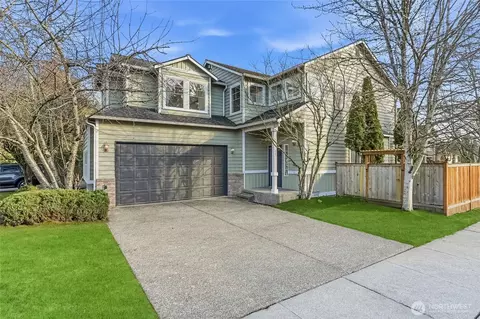 19440 77th Pl NE, Kenmore, WA 98028