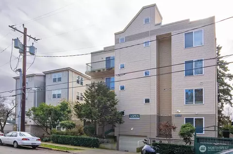 2117 N 107th St #201, Seattle, WA 98133