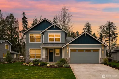 8968 Garibaldi Ct, Blaine, WA 98230