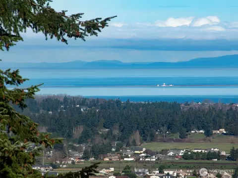 9999 Owls Nest Rd, Sequim, WA 98382