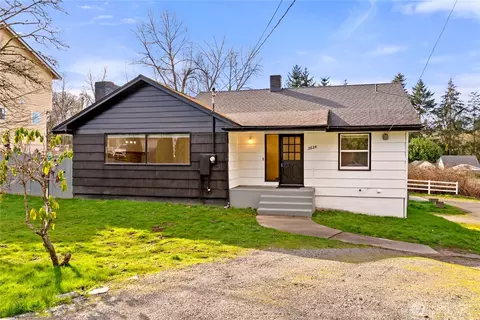 3624 E R St, Tacoma, WA 98404