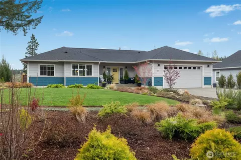 111 E Country Club Dr N, Union, WA 98592